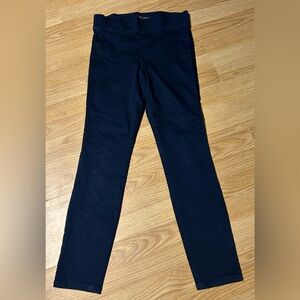 Women’s 6 Nine West pull on skinny fitted jeans dark wash